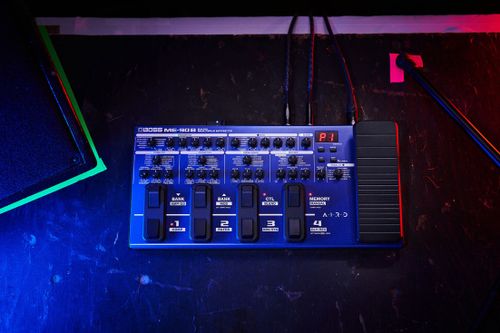 זוית נוספת  Boss ME-90B Bass Multiple Effects