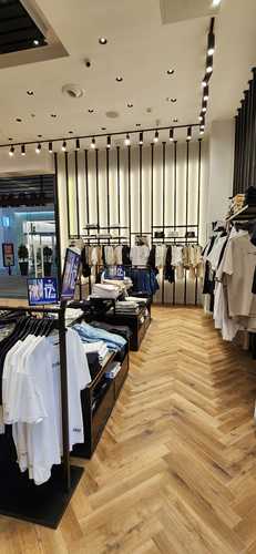תמונה להמחשת יישום בפרויקט MANIA JEANS אשדוד