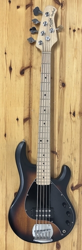 גיטרה בס 5 מיתרים משומשת Sterling by Music Man S.U.B. Ray5
