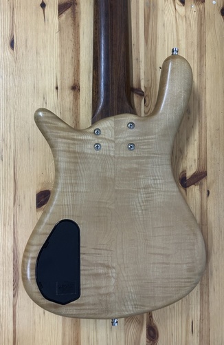 גיטרה בס 6 מיתרים משומשת Warwick Streamer LX6