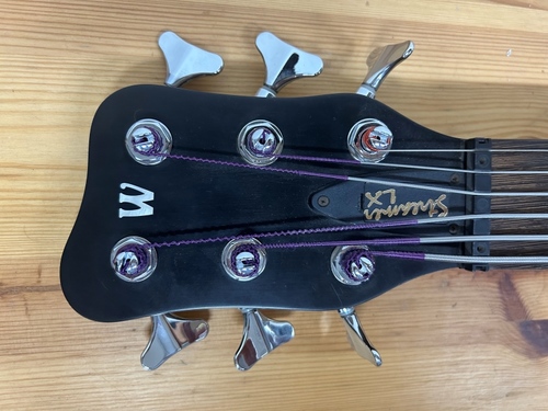גיטרה בס 6 מיתרים משומשת Warwick Streamer LX6