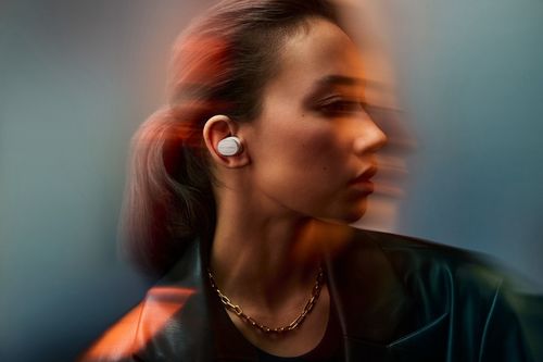 Bowers & Wilkins Pi8