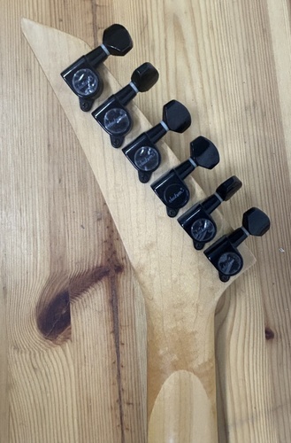 **** נמכרה ****גיטרה חשמלית משומשת Jackson PS2-Flame