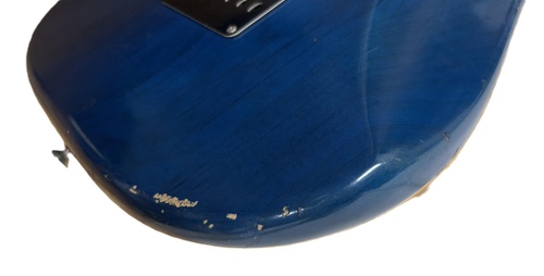 ***נמכרה*** גיטרה חשמלית משומשת Fender Stratocaster Highway One
