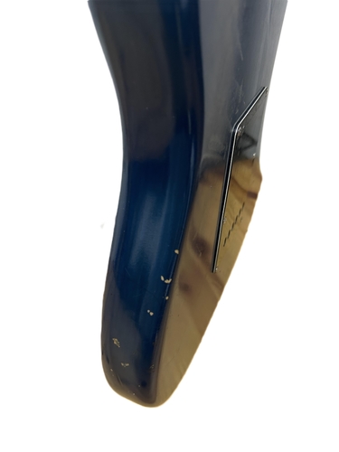 ***נמכרה*** גיטרה חשמלית משומשת Fender Stratocaster Highway One