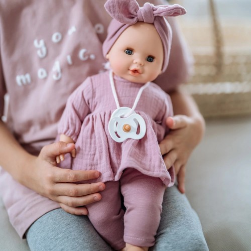 בובה - סוניה בגד לילך מבית PAOLA REINA