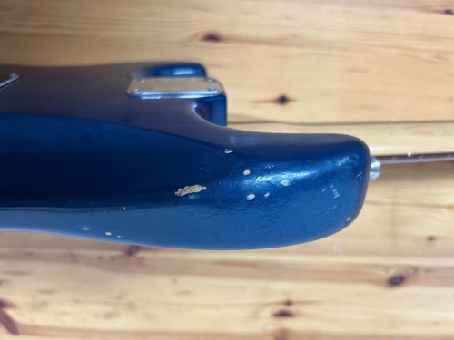 ***נמכרה*** גיטרה חשמלית משומשת Fender Stratocaster Highway One