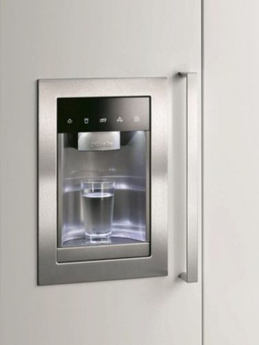 מקפיא אינטגרלי דגם F1472VILHHICE מילה Miele