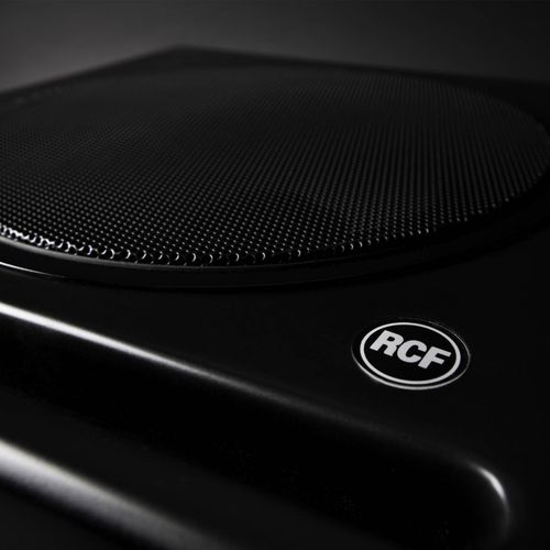 זוית נוספת RCF AYRA 10 SUB