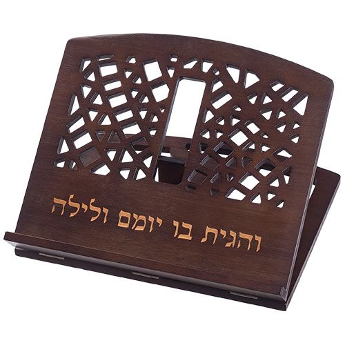 סטנדר במבוק 