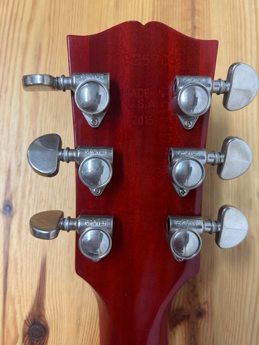 *****נמכרה*****חשמלית משומשת Gibson ES 335 2015