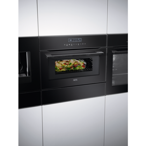 מיקרוגל עם תנור רב תכליתי דגם AEG KME761000M/B/W א.א.ג. נירוסטה/שחור/לבן