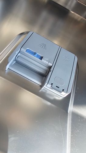 מדיח כלים רחב שחור מבריק דגם DVN05321B 