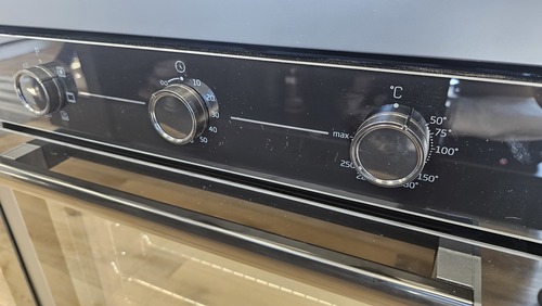 תנור בנוי 72 ליטר BBIE11100W 