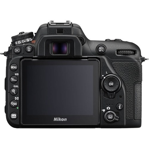 Nikon D7500 + 18-140mm - קיט Dslr (רפלקס) מצלמת ניקון - יבואן רשמי