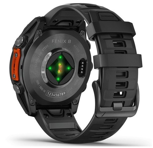 שעון חכם Garmin Fenix 8 AMOLED 47mm פלדת אל-חלד עם רצועת סיליקון שחורה