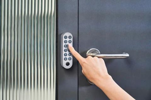 מנעול חכם - LOCKIN G30 לוקאין פתיחה באמצעות באפליקציה, טביעת אצבע, קודן 