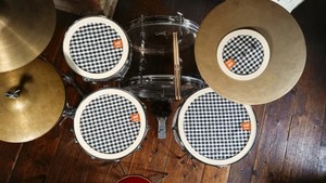 סט משתיקים ייחודי 618142 למערכת תופים "10 "12 "14 "16 Muffling rings מבית ROHEMA (GERMANY) 