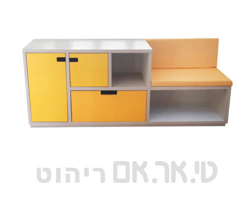 שידה וספסל