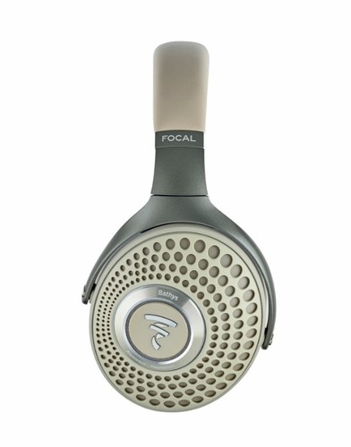 FOCAL Bathys
