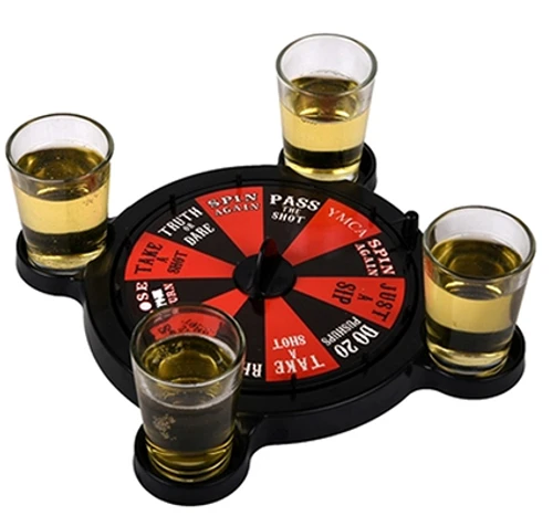 משחק רולטה משימות עם 4 כוסות שוטים