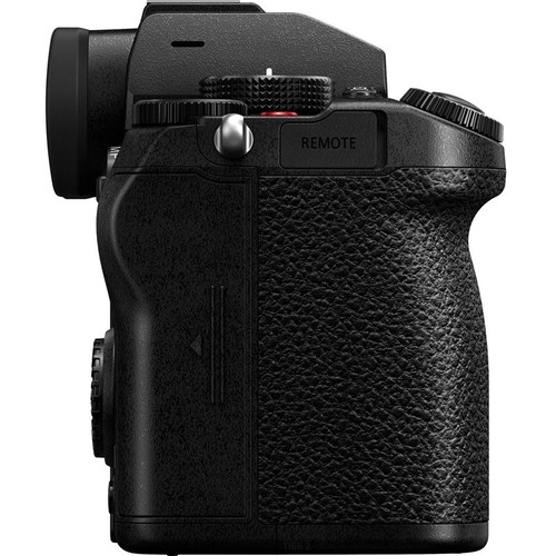 מצלמה חסרת מראה פנסוניק Panasonic C-S5+20-60mm