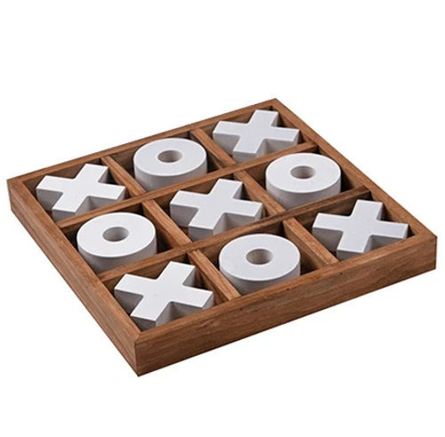 משחק איקס עיגול עם קוביות עץ Tic-Tac-Toe 