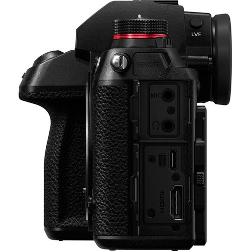מצלמה חסרת מראה פנסוניק Panasonic Dc-S1r + 24-105 - קיט