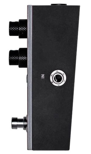 זוית נוספת Solar CHUG preamp pedal