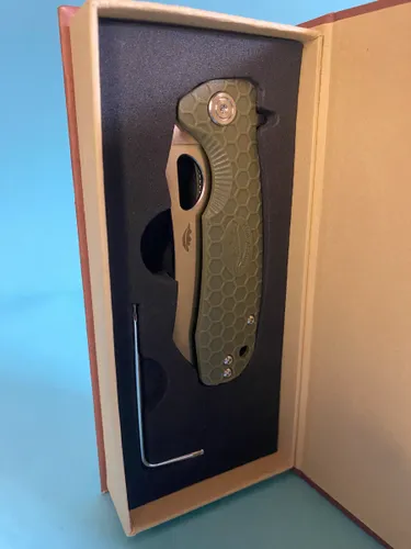 Honey Badger HB1040 סכין לעבודה ולשטח