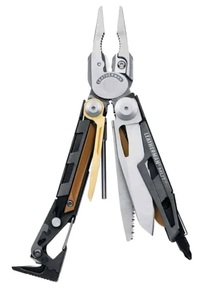 לדרמן MUT שחור מבית Leatherman נרתיק ירוק 