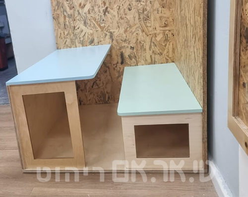 ספסל ושולחן משולבים
