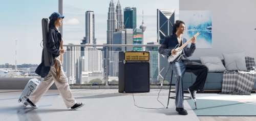 ערכת גיטרה שקטה אקוסטית-חשמלית עם אפקטים מובנים HUSH I PRO בצבע לבן EC6868 | גיטרה לטיולים מבית DONNER