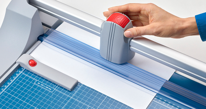 גיליוטינת טרימר רולר ללא שולחן 448 DAHLE A0