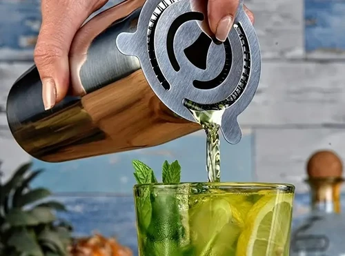 ערכה להכנת קוקטיילים 11 חלקים במעמד עץ מתנה
