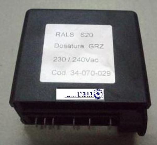 קופסת ממסר RL30/1E-2C/F 220V GICAR