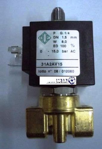 ברז תלת דרכי קומפלט 1/4X1/4 8W