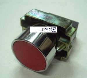לחצן אדום סגור מתכת