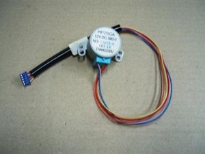 מנוע תריס מזגן סיני 12VDC 18000BTU R407