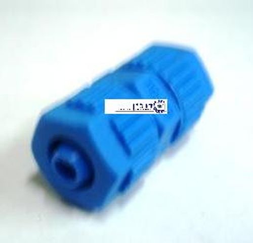 מחבר נעץ ישר מעביר מ 8מ