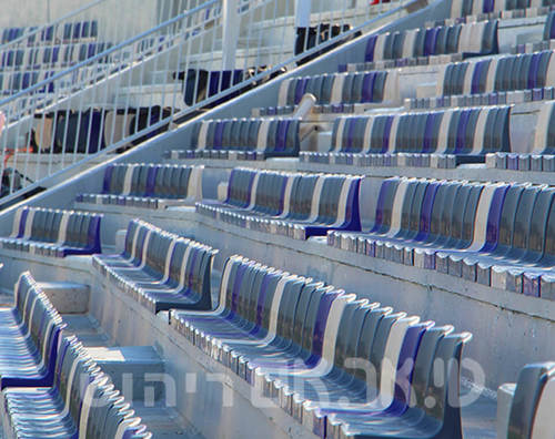 טריבונות לאיצטדיון