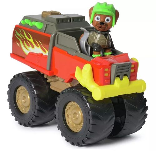 רכב הגרירה של בומר עם גלגלי ענק ודמות