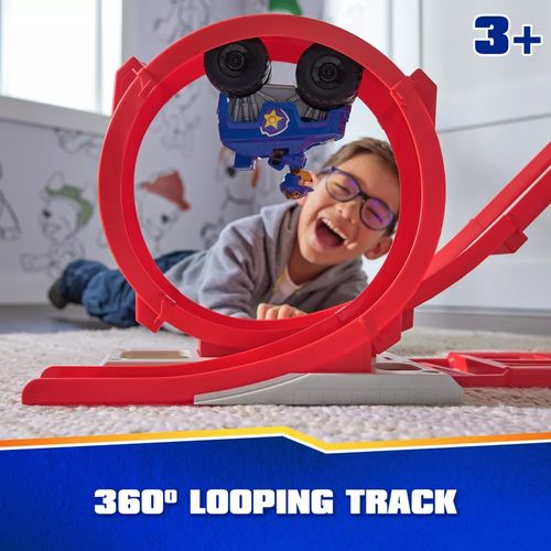 מגדל חילוץ והצלה אורות וצלילים עם מכוניות מתגלגלות במדרון 103 ס