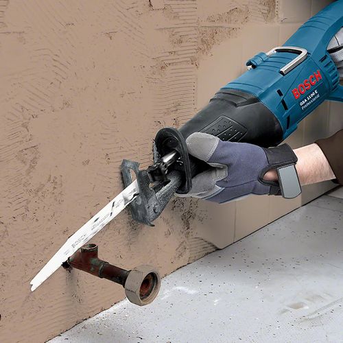 מסור חרב חשמלי Bosch דגם GSA 1100 E עם 20 להבים