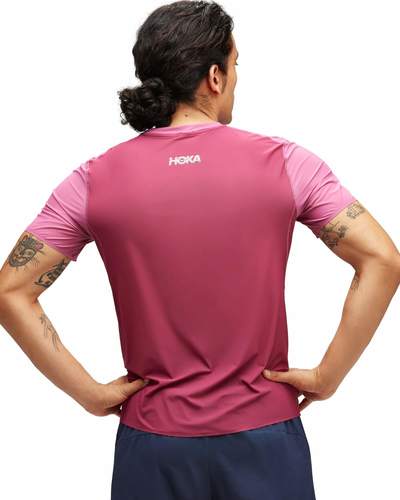 1151071 HOKA M AIROLITE RUN SHORT SLEEVE-חולצת גבר