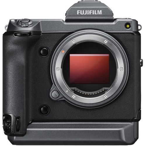 מצלמה פוגי חסרת מראה Fuji-Film Gfx100 Body - יבואן רשמי