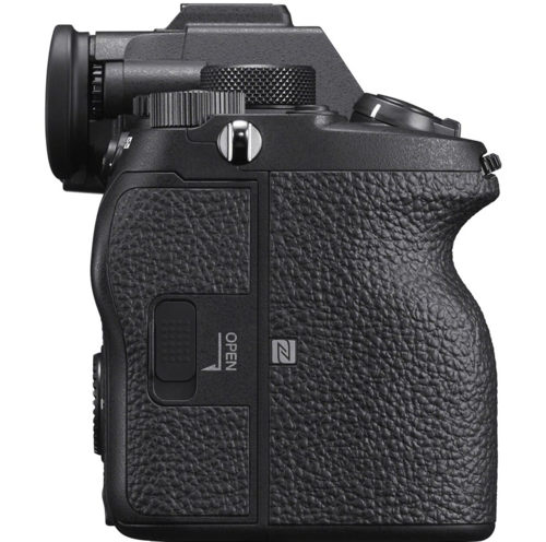 מצלמה חסרת מראה סוני Sony Alpha A7sIII