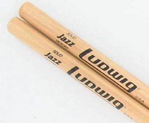 מקלות תופים ראש עץ LUDWIG 2B