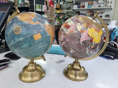 גלובוס שולחני בסיס נחושת Vintage Decor Globe - קוטר 20 ס