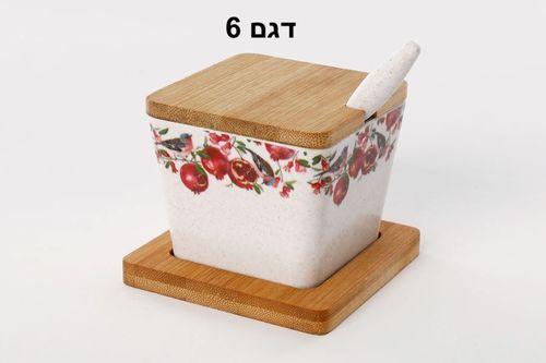 דבשיה מרובעת עם כפית מבמבוק